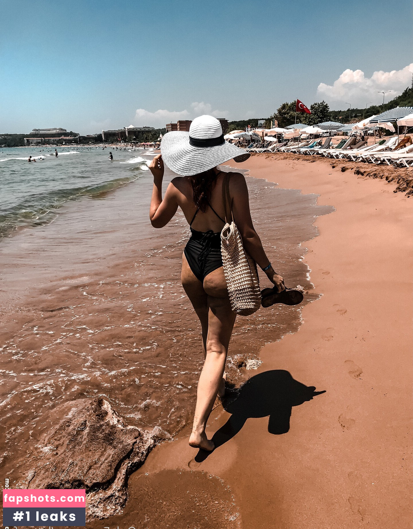 latex_fox gallery photo #38