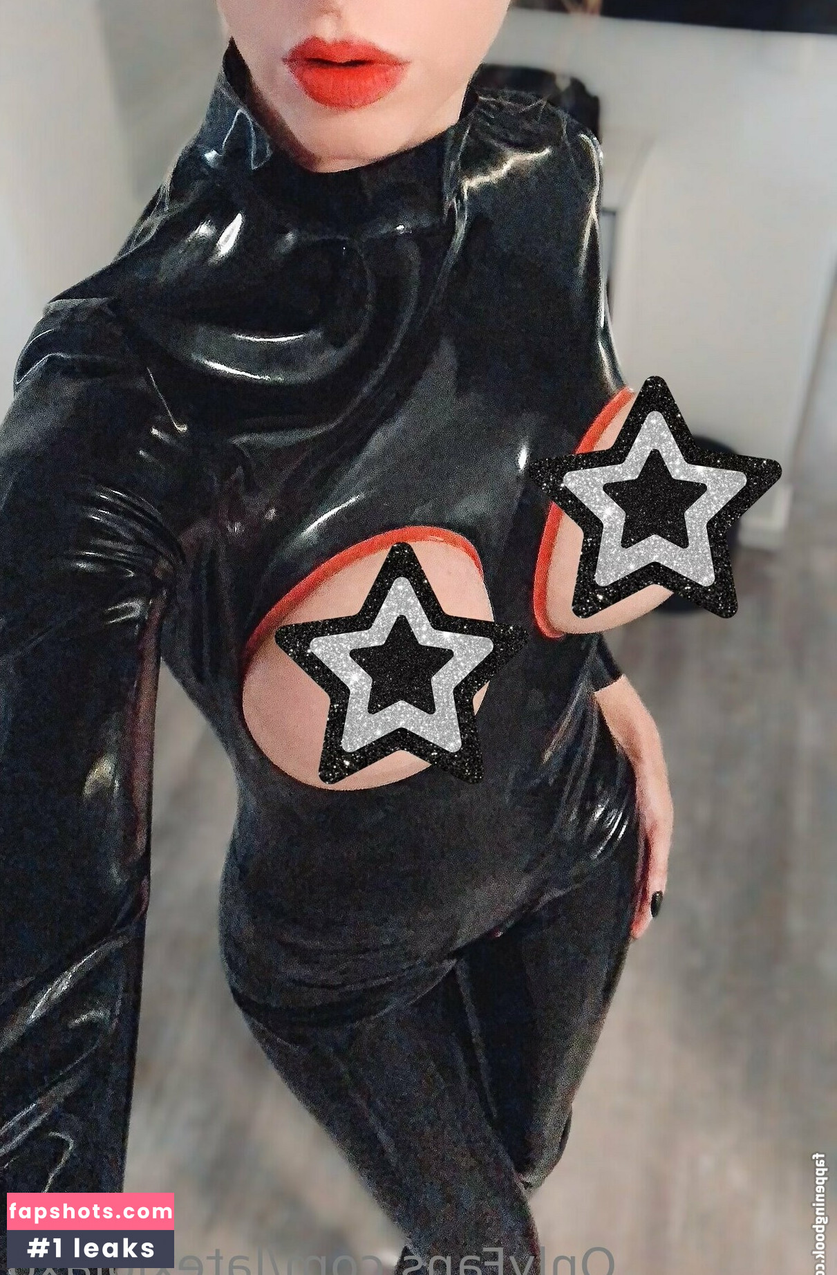 latexlolaxo Nude Leaks OnlyFans Photos #5 - Fapshots