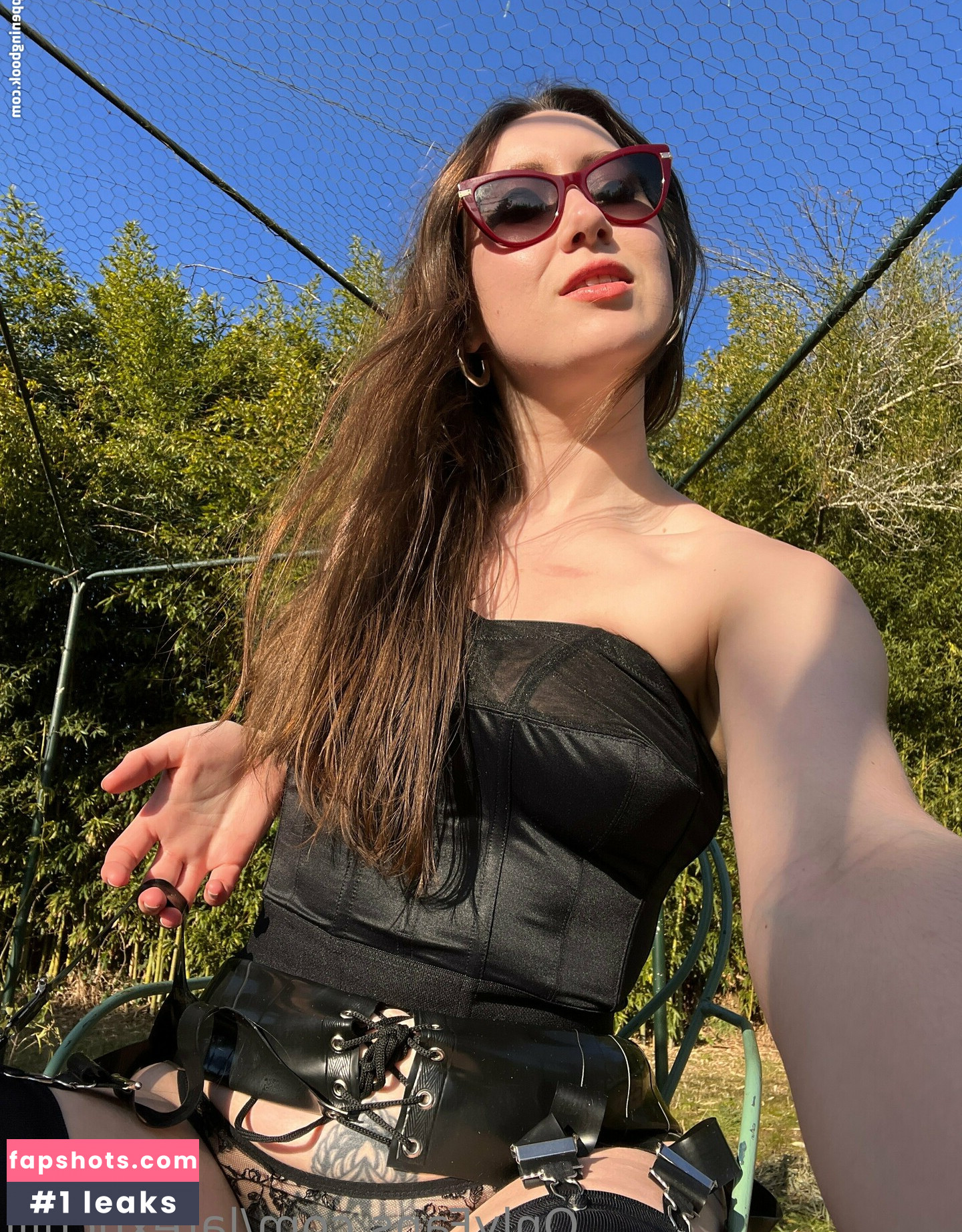 LATEXnCHILL gallery photo #60