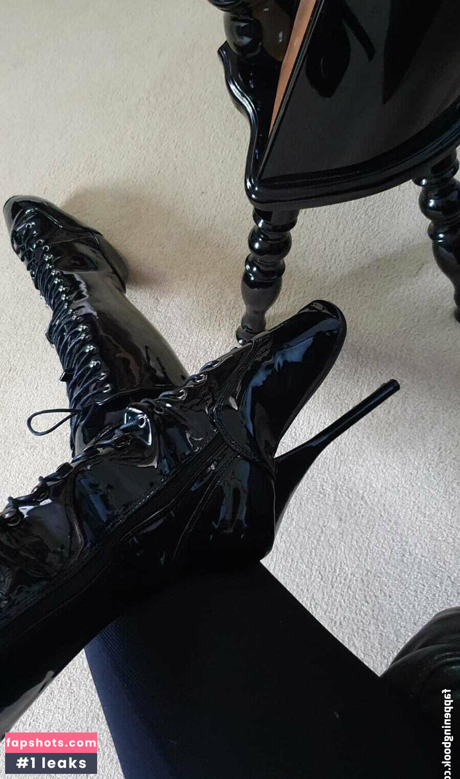 LATEXnCHILL gallery photo #85