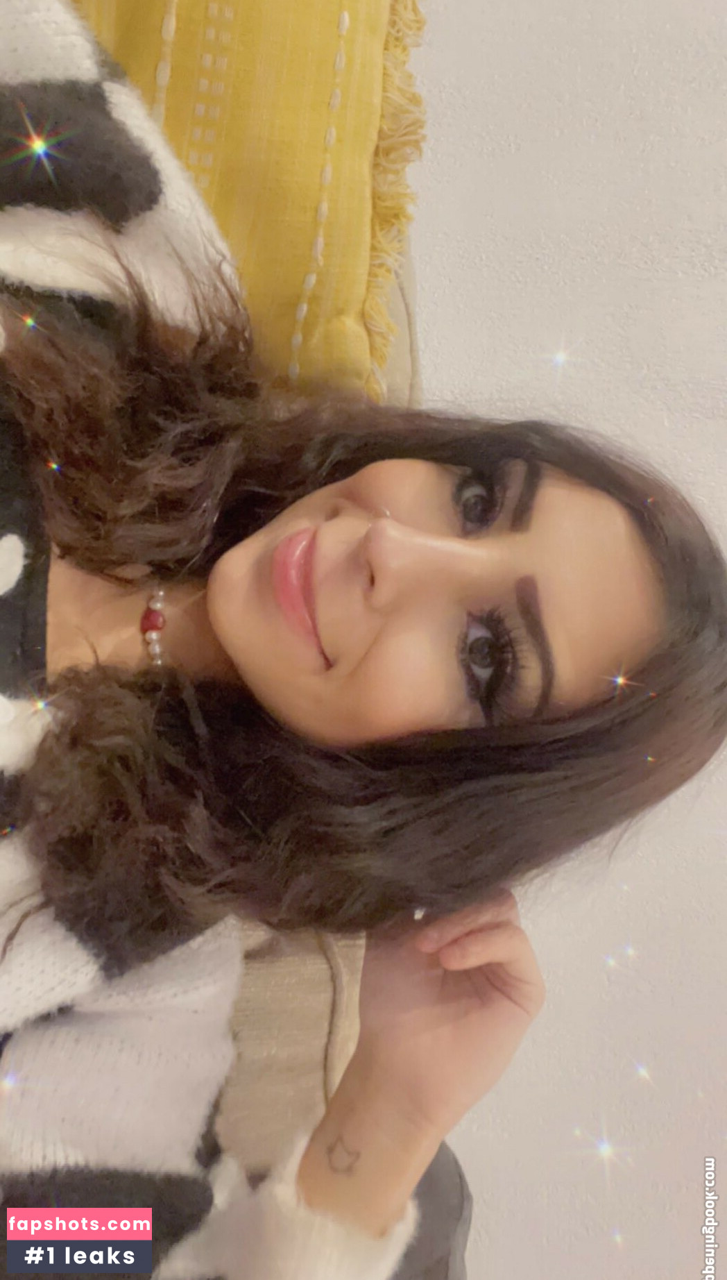 Latina Beauties gallery photo #123