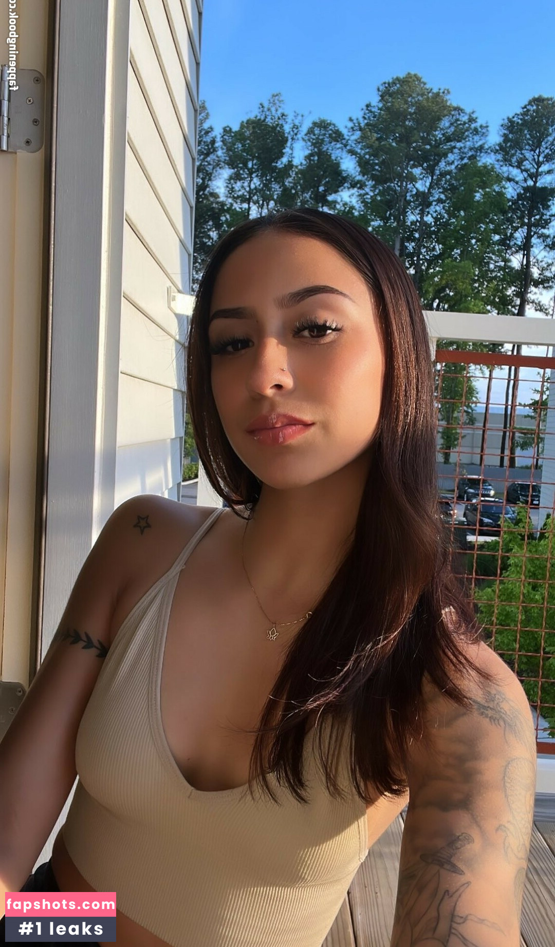 Latina Beauties gallery photo #157