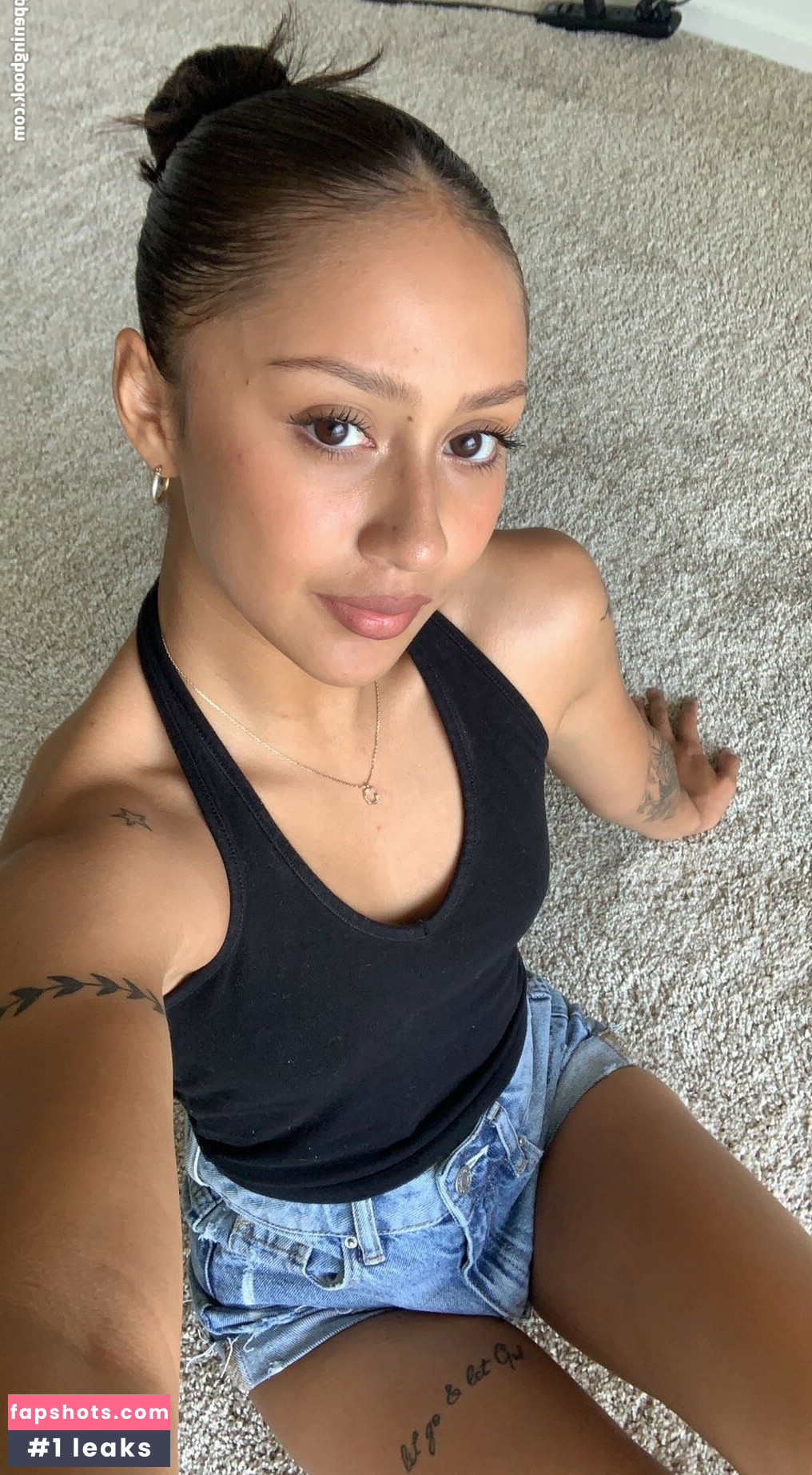 Latina Beauties gallery photo #159