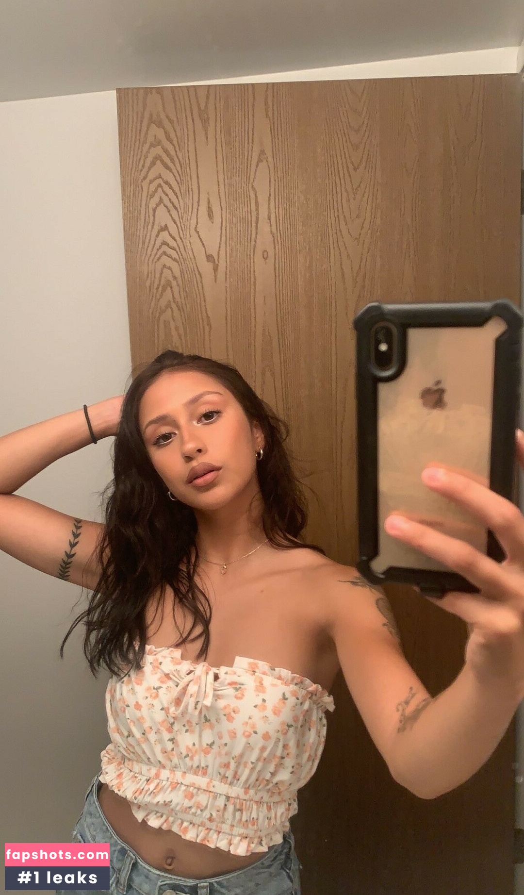 Latina Beauties gallery photo #162