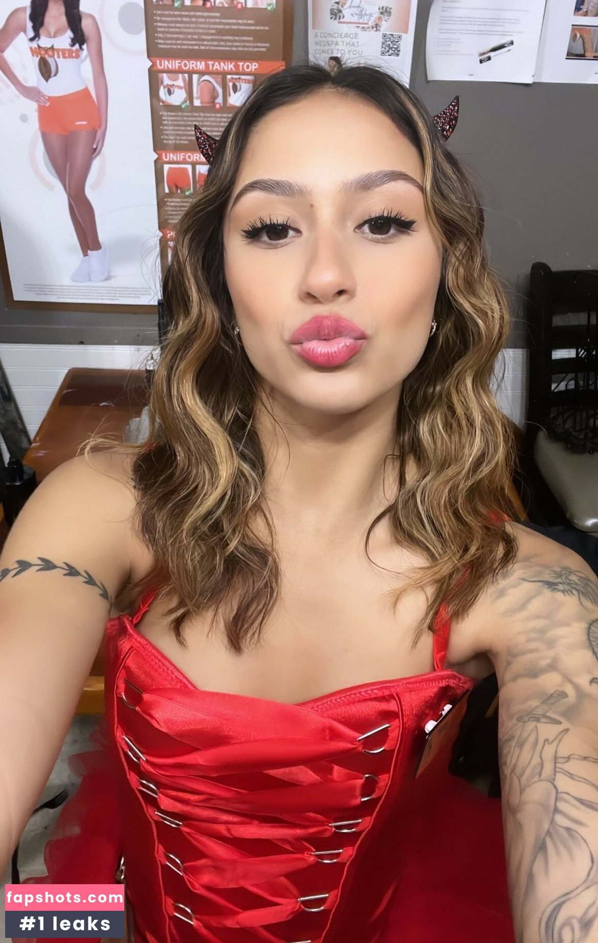 Latina Beauties gallery photo #171