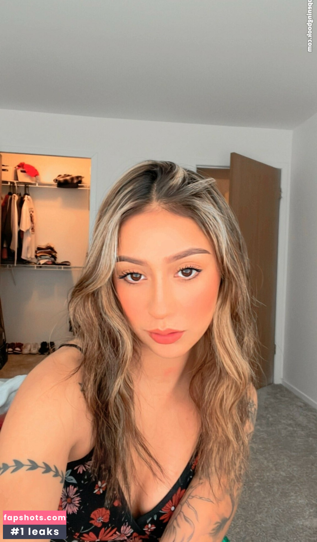 Latina Beauties gallery photo #173