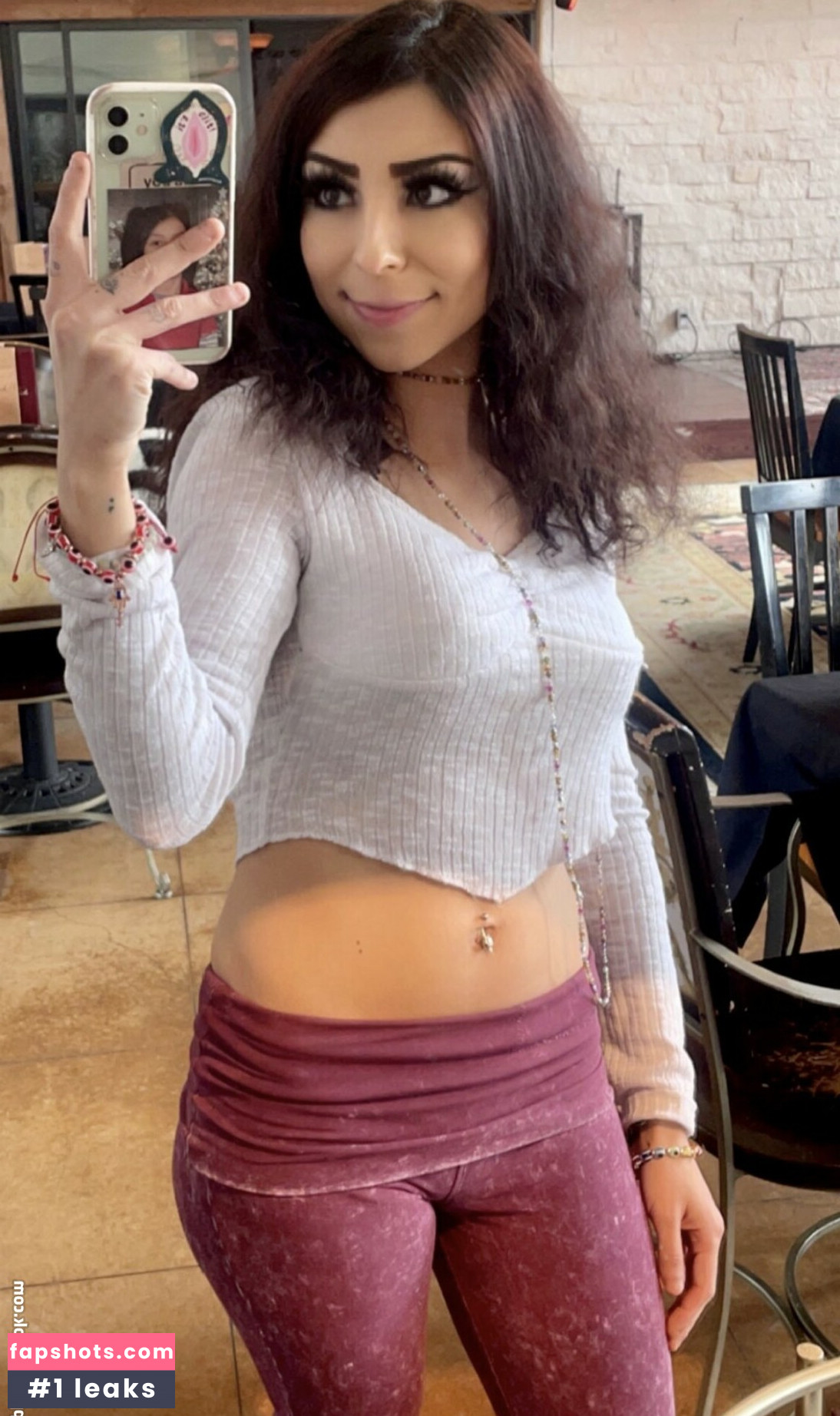 Latina Beauties gallery photo #33