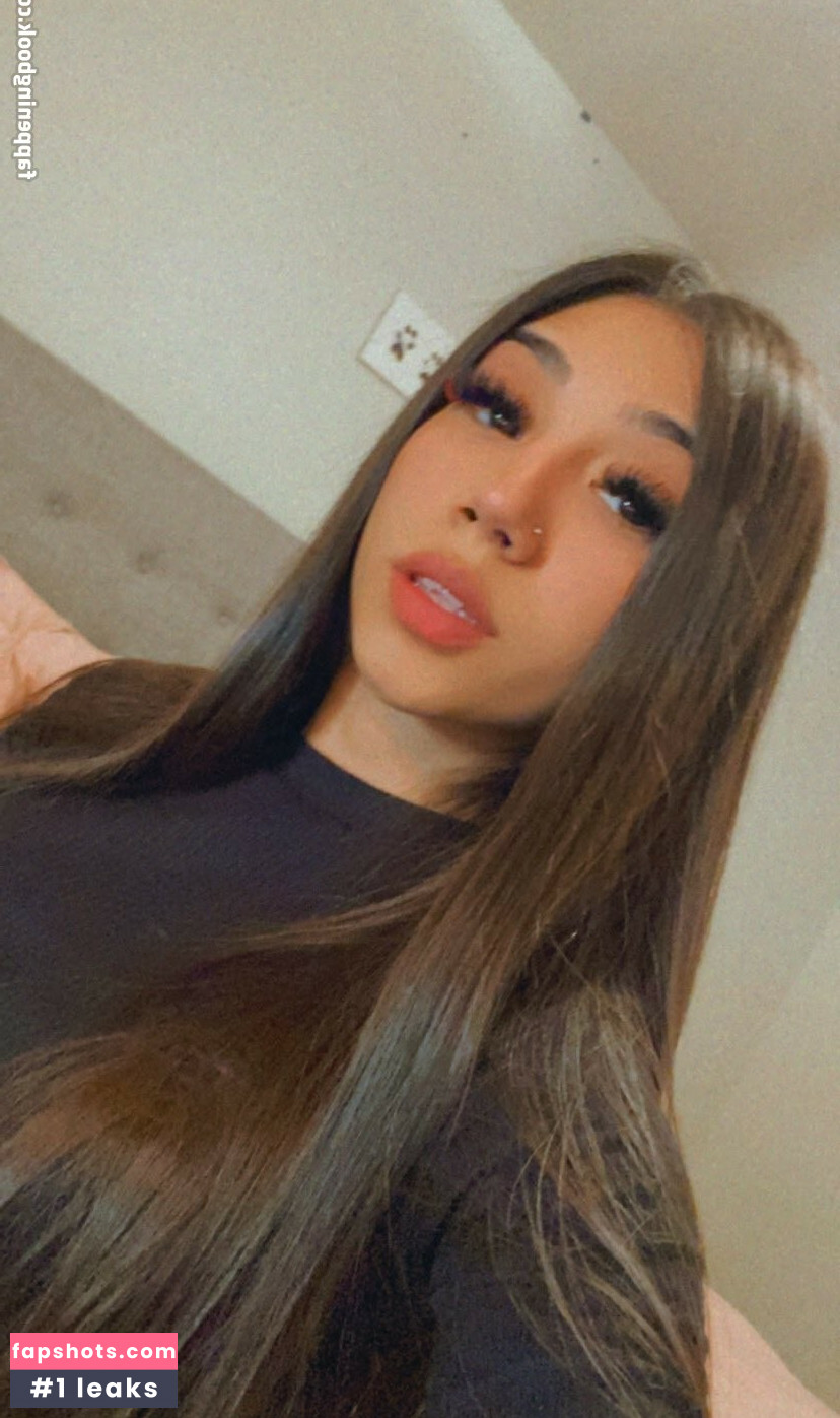 Latina Beauties gallery photo #37