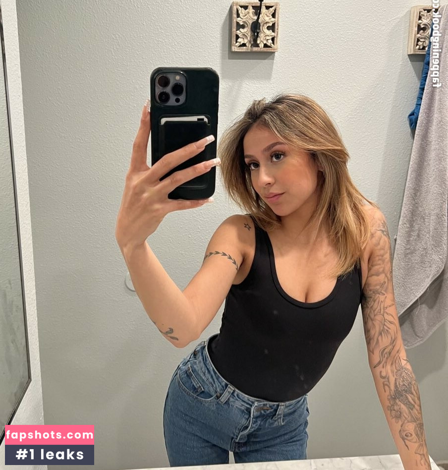 Latina Beauties gallery photo #49