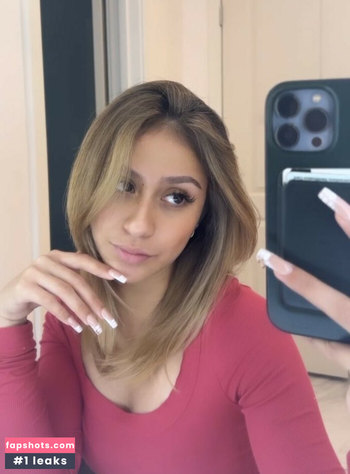 Latina Beauties gallery photo #57