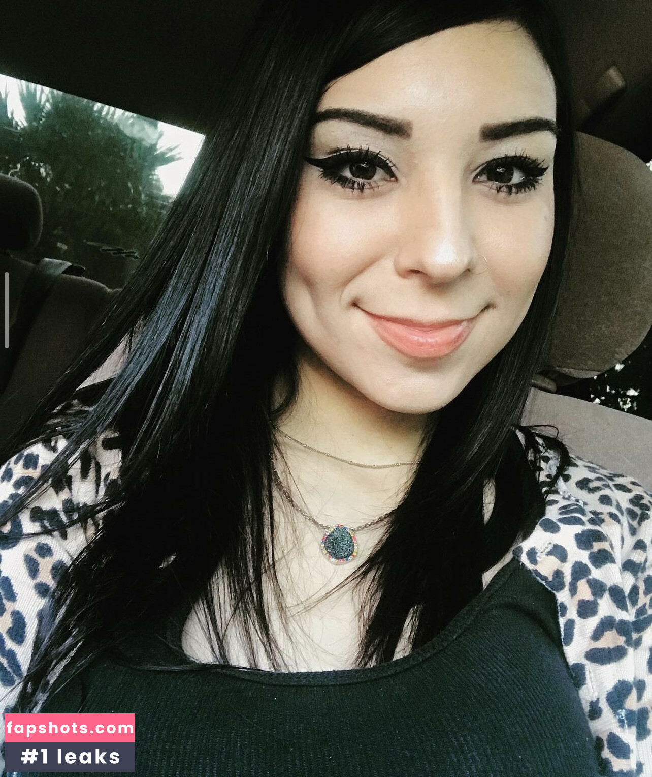 Latina Beauties gallery photo #76