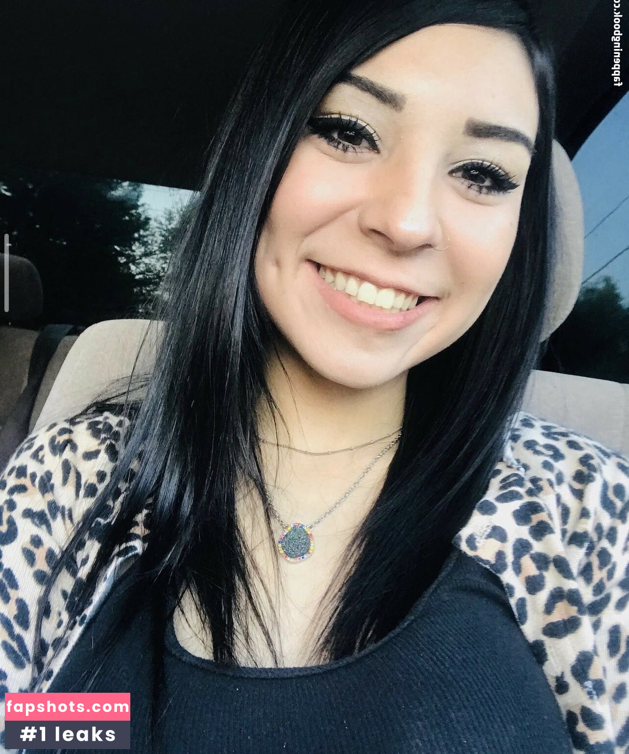 Latina Beauties gallery photo #77