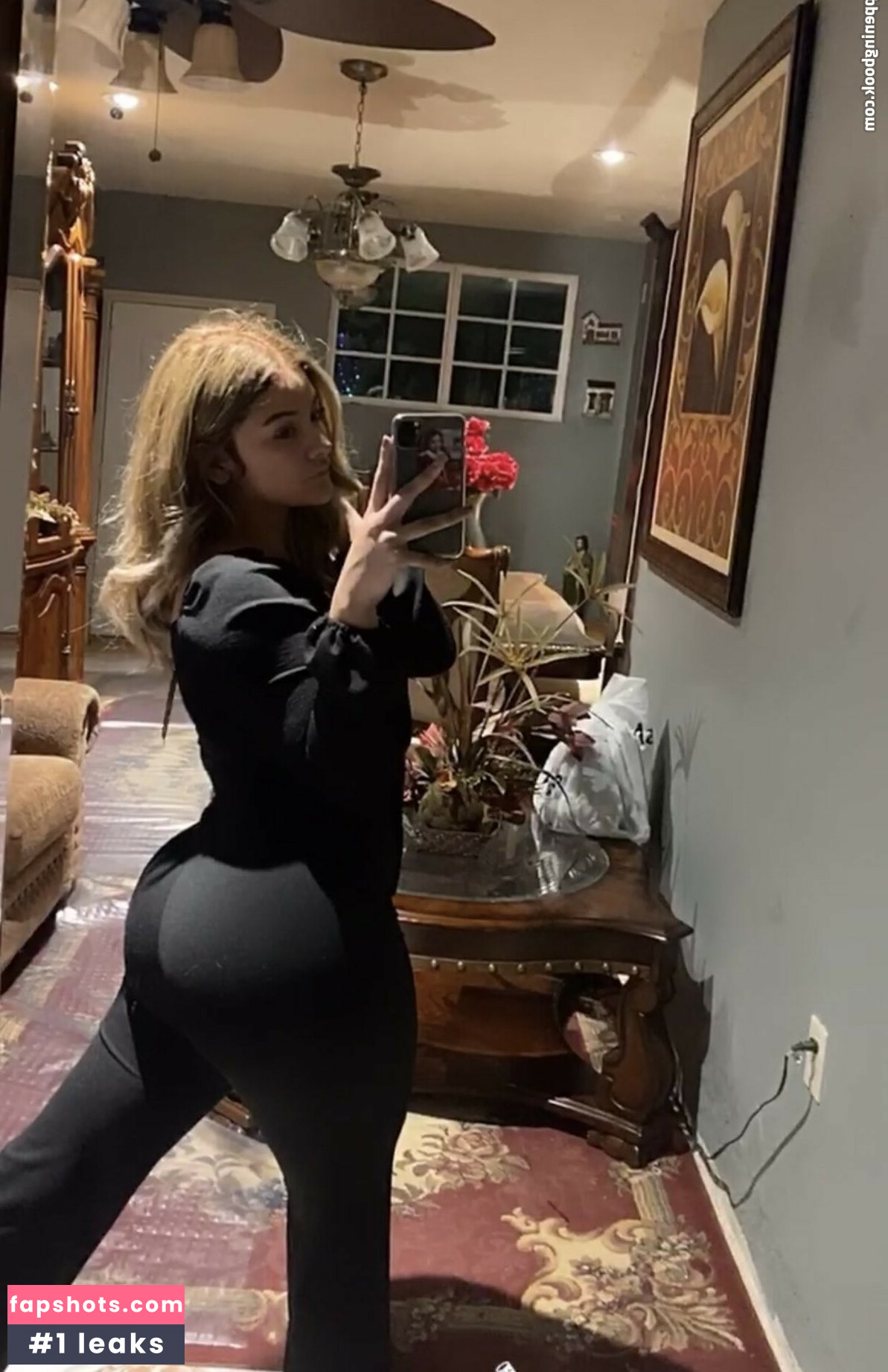 Latina California Girl gallery photo #17