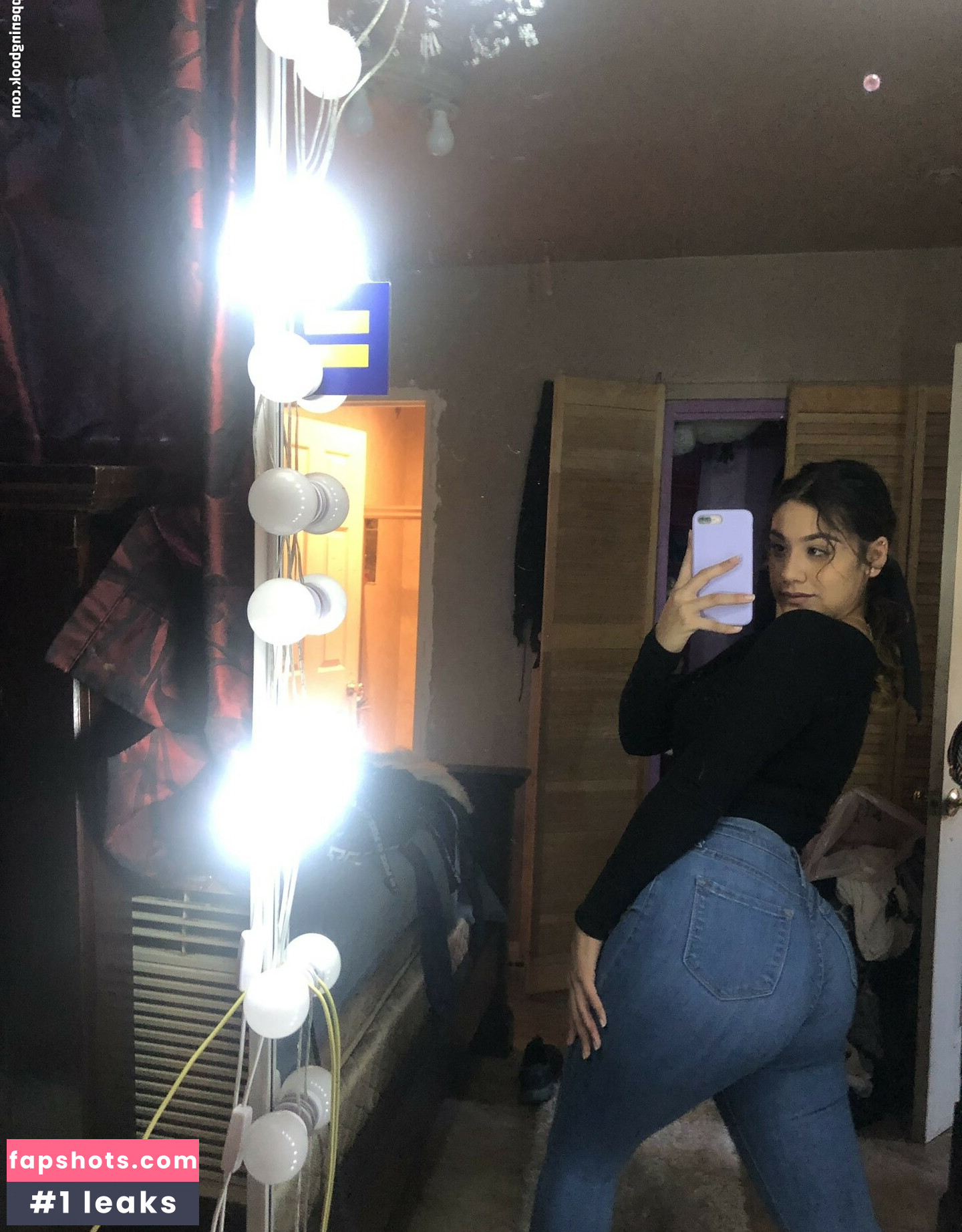 Latina California Girl gallery photo #33