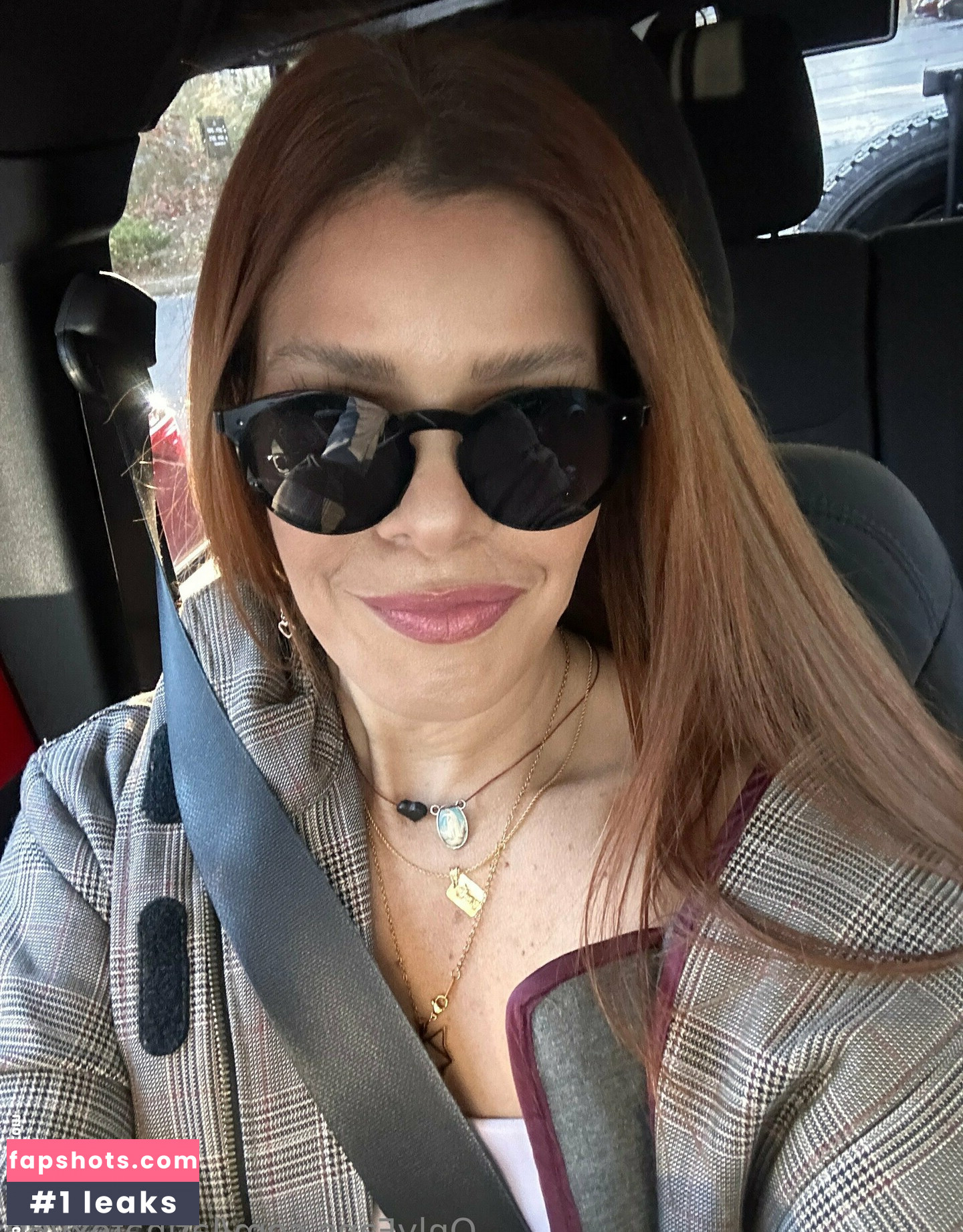 latinafoxy69 gallery photo #14