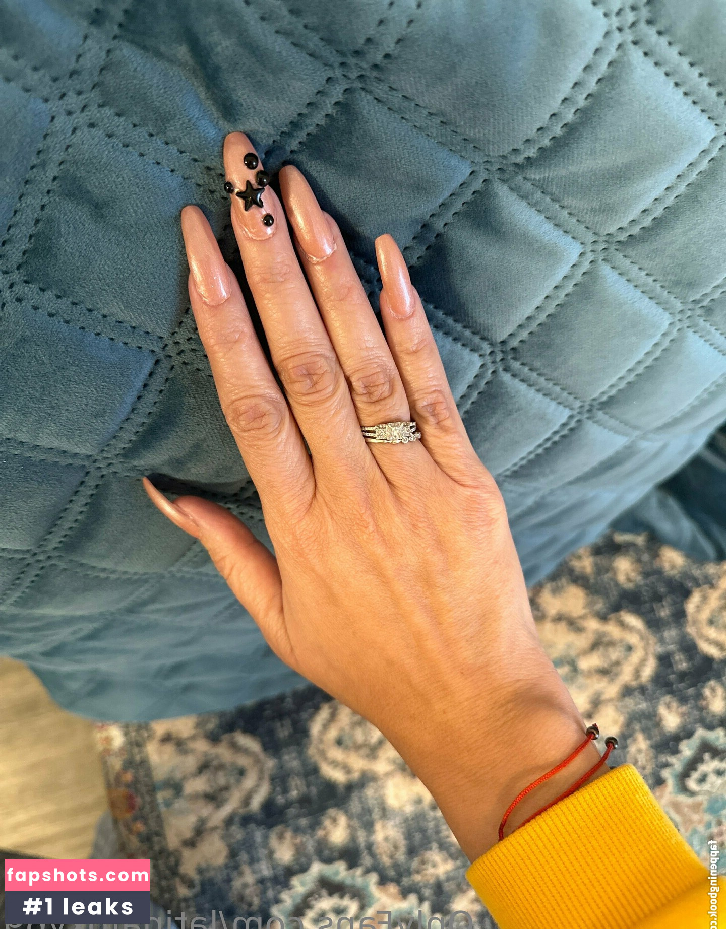 latinafoxy69 gallery photo #48