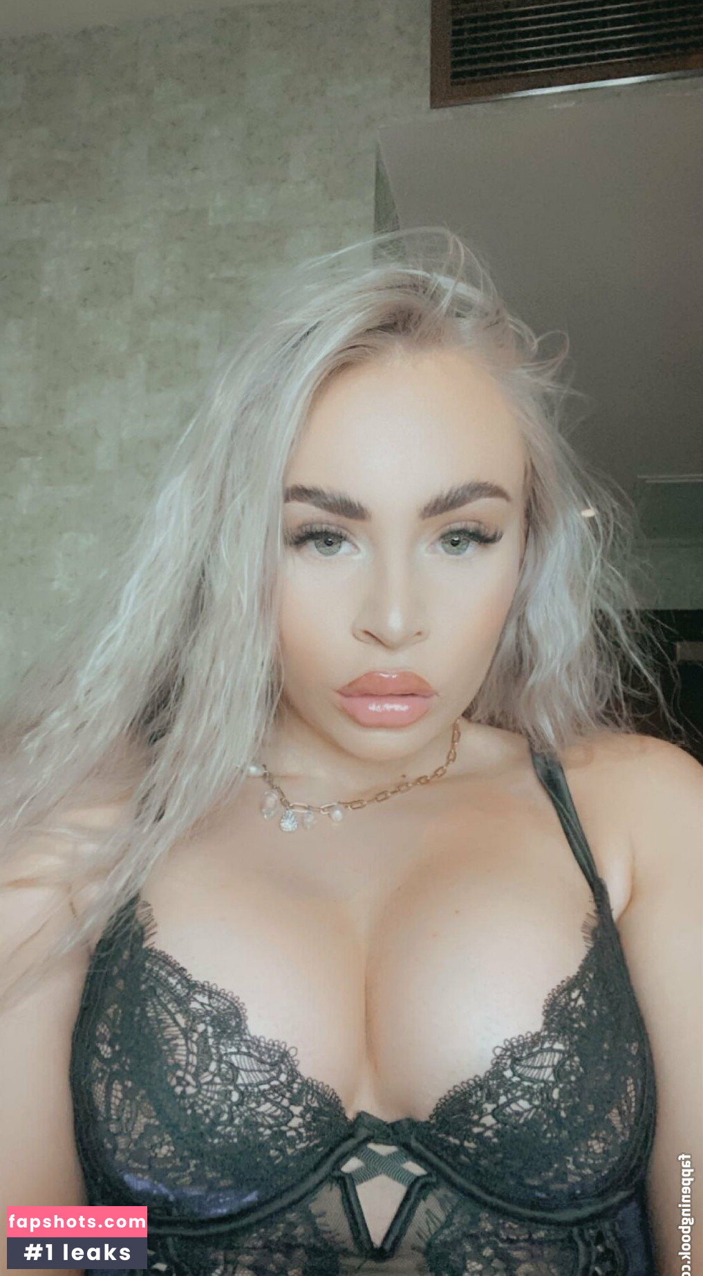 latinmoniquexx Nude Leaks OnlyFans Photos #14 - LeakJerk