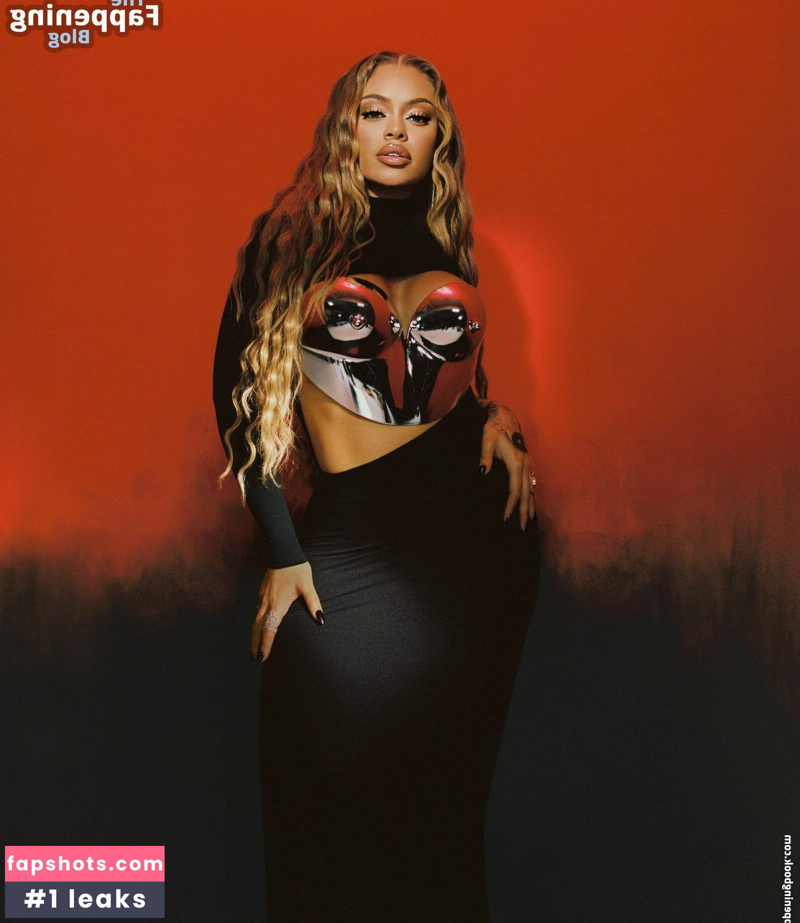 Latto gallery photo #6