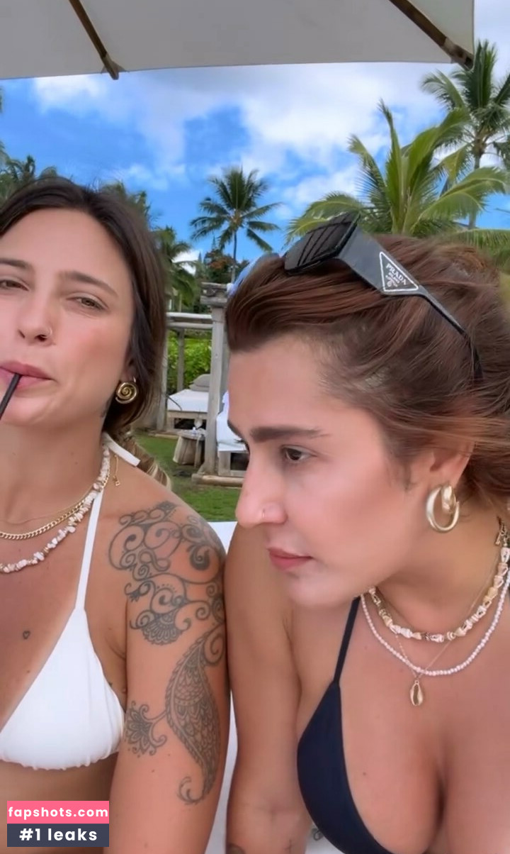 Lauana Prado gallery photo #14