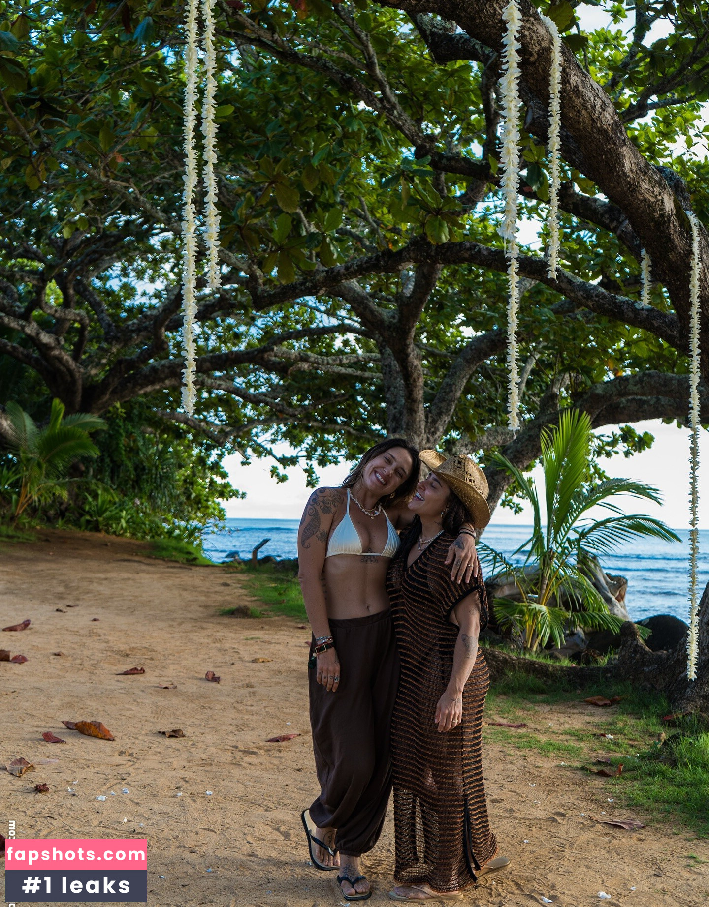 Lauana Prado gallery photo #15