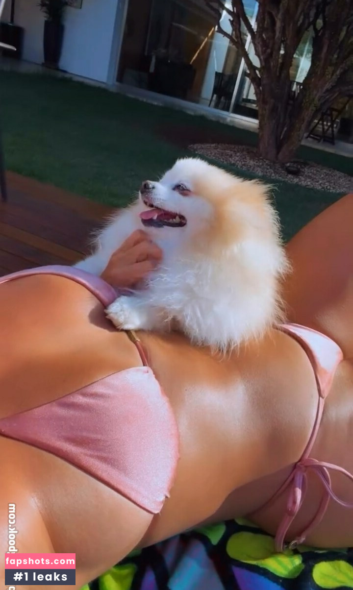 Lauana Prado gallery photo #7