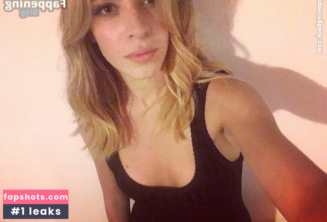 Laura Adriani gallery photo #14