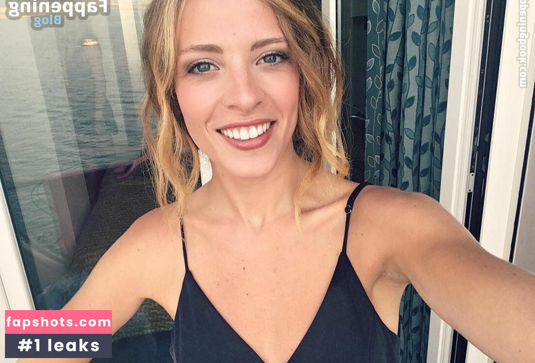 Laura Adriani gallery photo #18