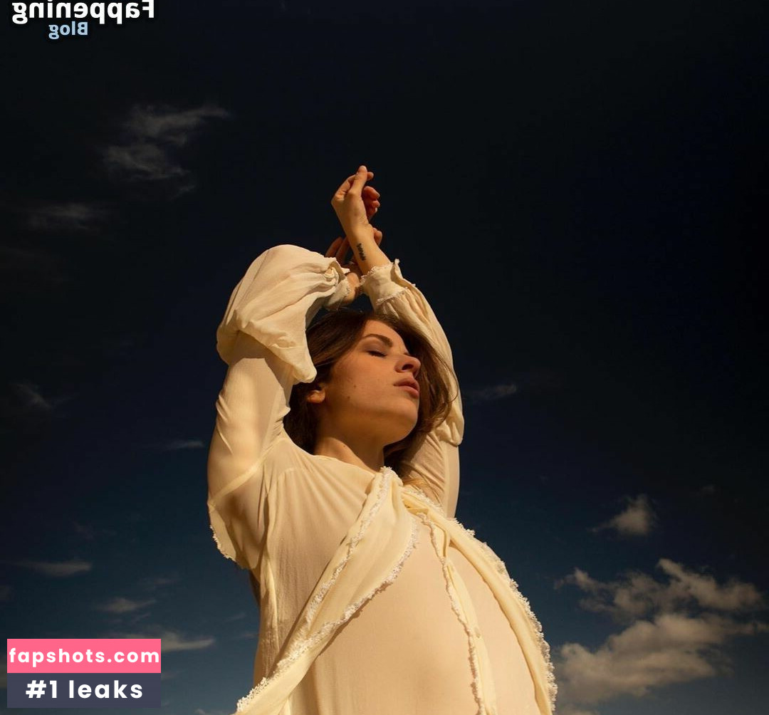 Laura Adriani Nude Leaks OnlyFans Photos #28 - LeakJerk