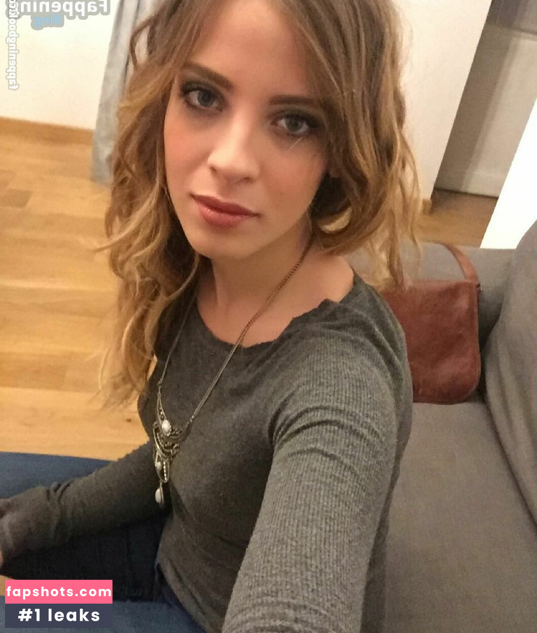 Laura Adriani Nude Leaks OnlyFans Photos #10 - LeakJerk