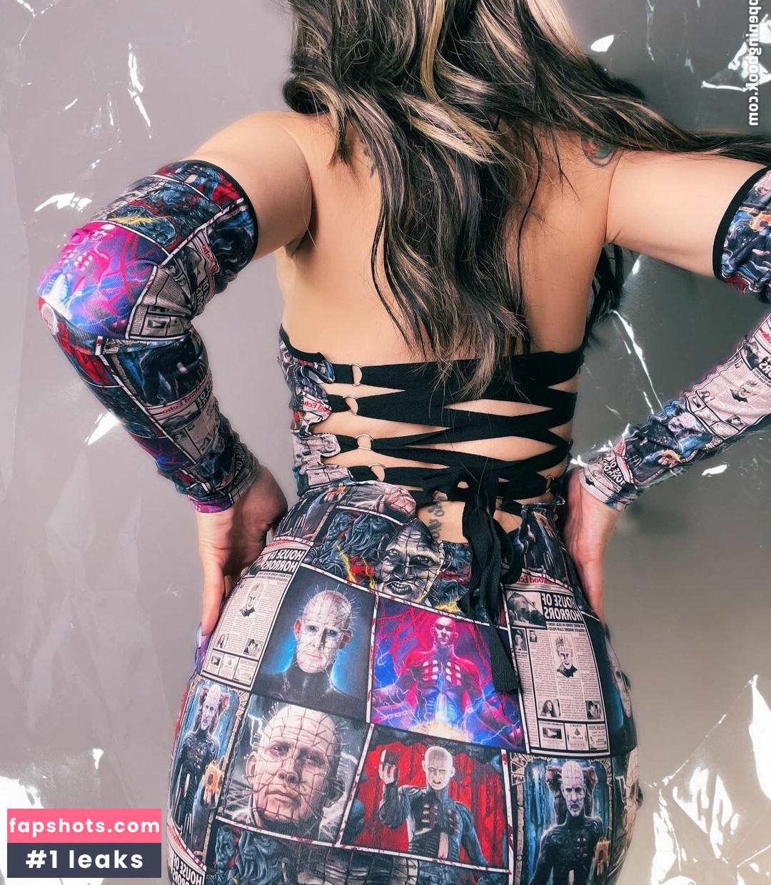 Laura Amuyus gallery photo #20