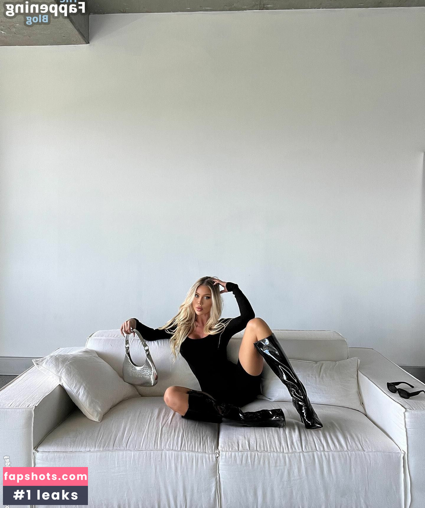 Laura Amy gallery photo #31