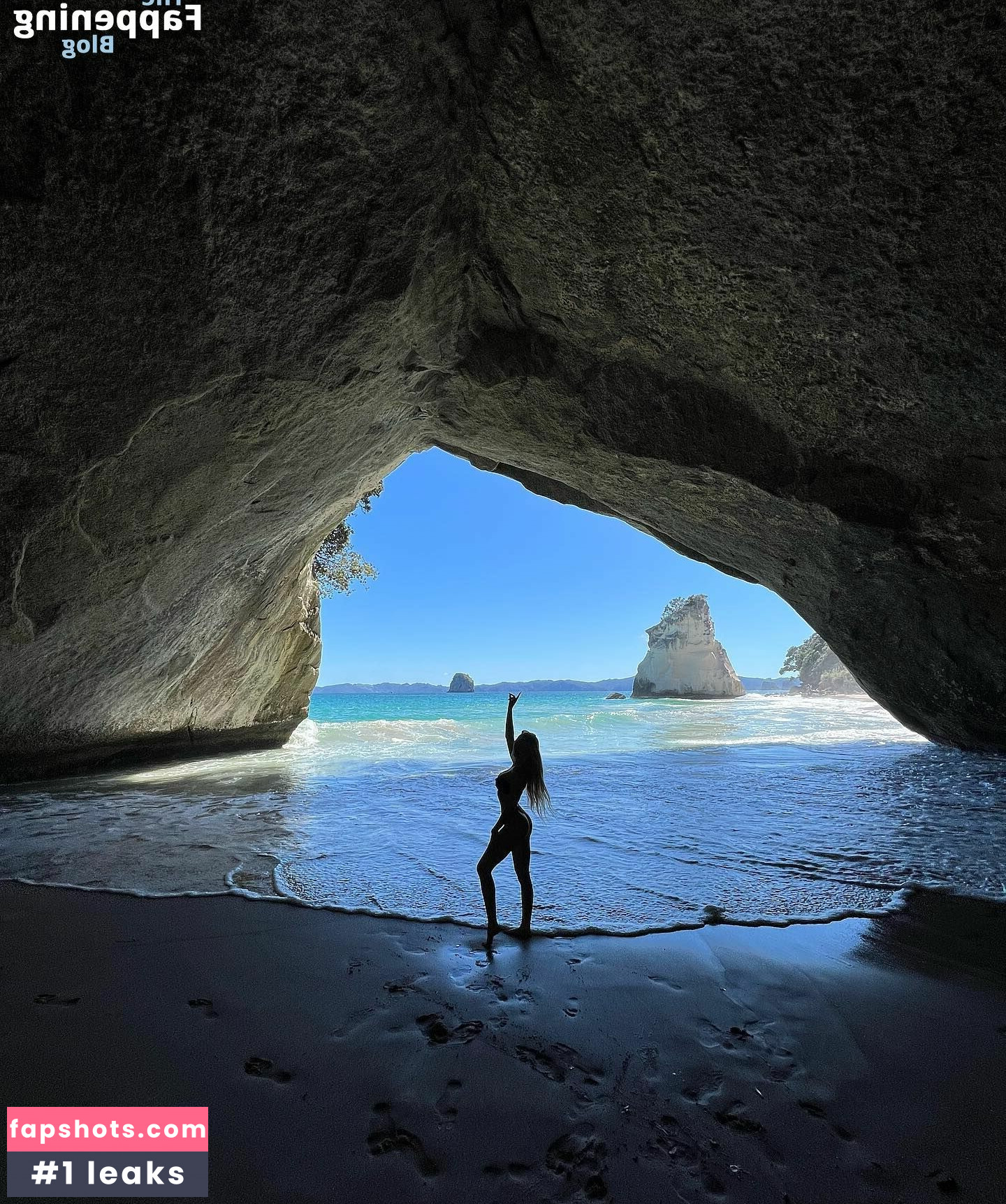 Laura Amy gallery photo #54