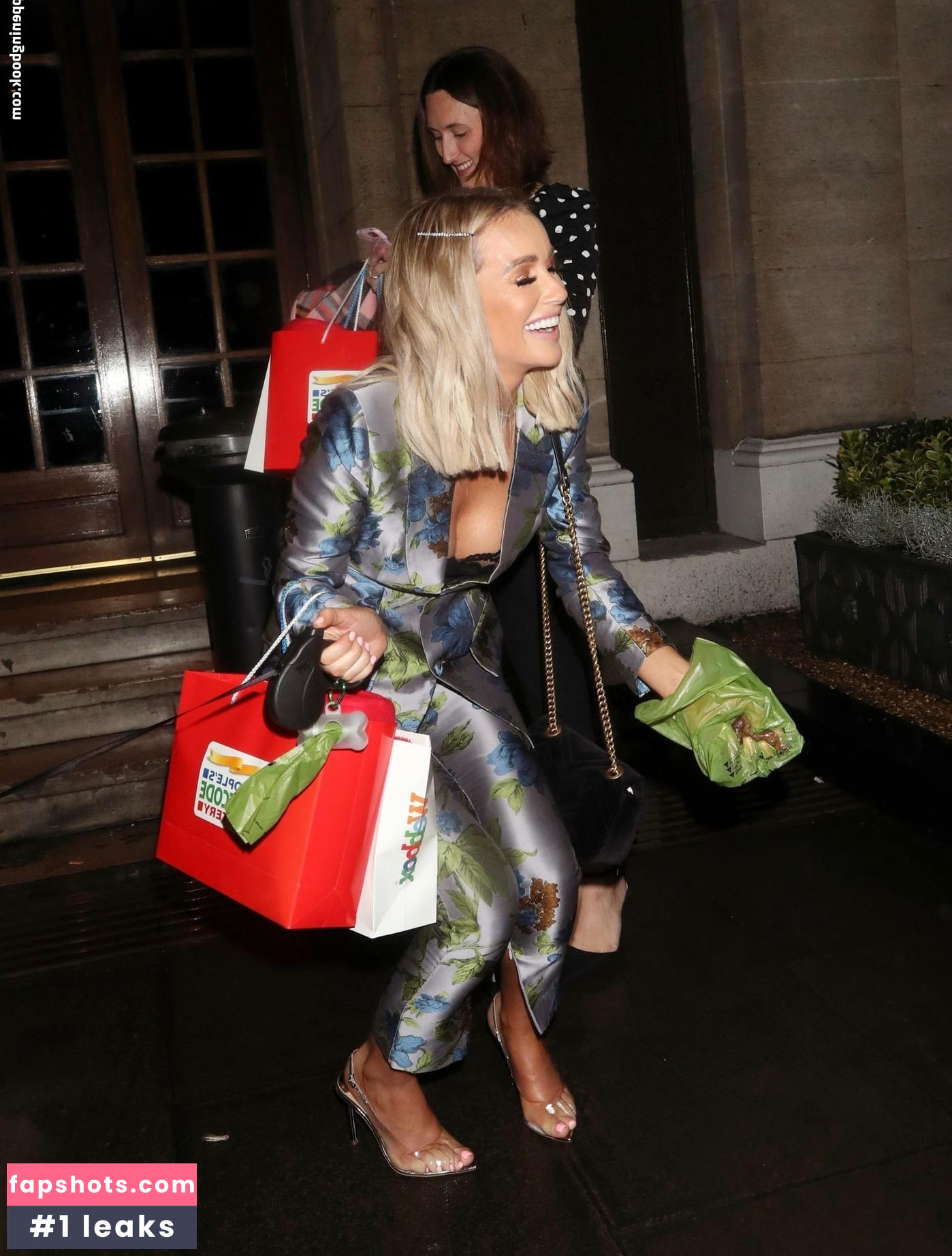 Laura Anderson gallery photo #196