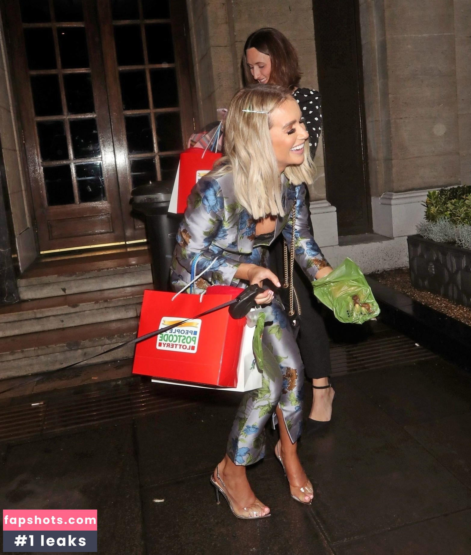 Laura Anderson gallery photo #197