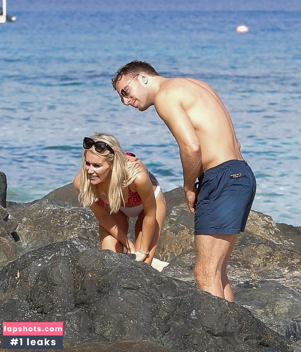 Laura Anderson gallery photo #397