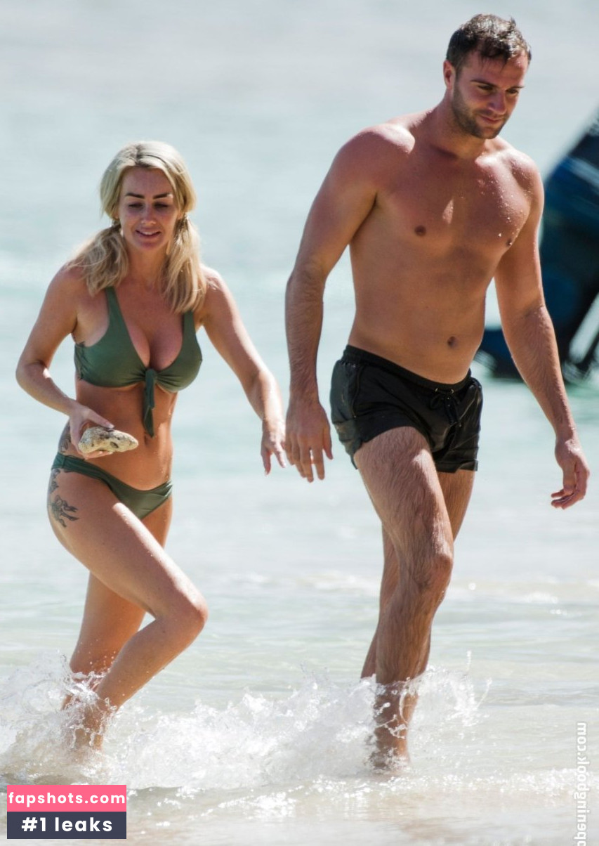 Laura Anderson gallery photo #414