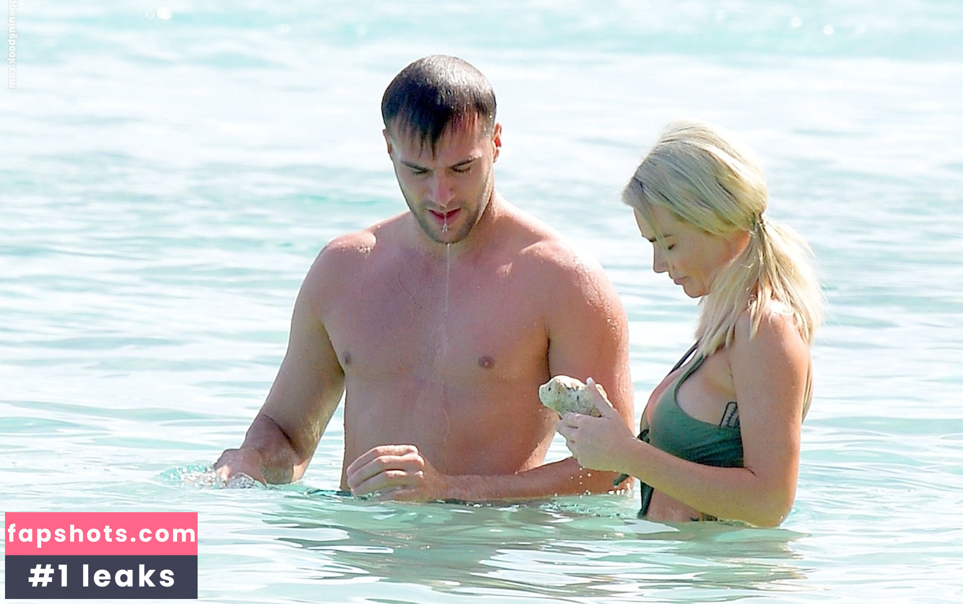 Laura Anderson gallery photo #423