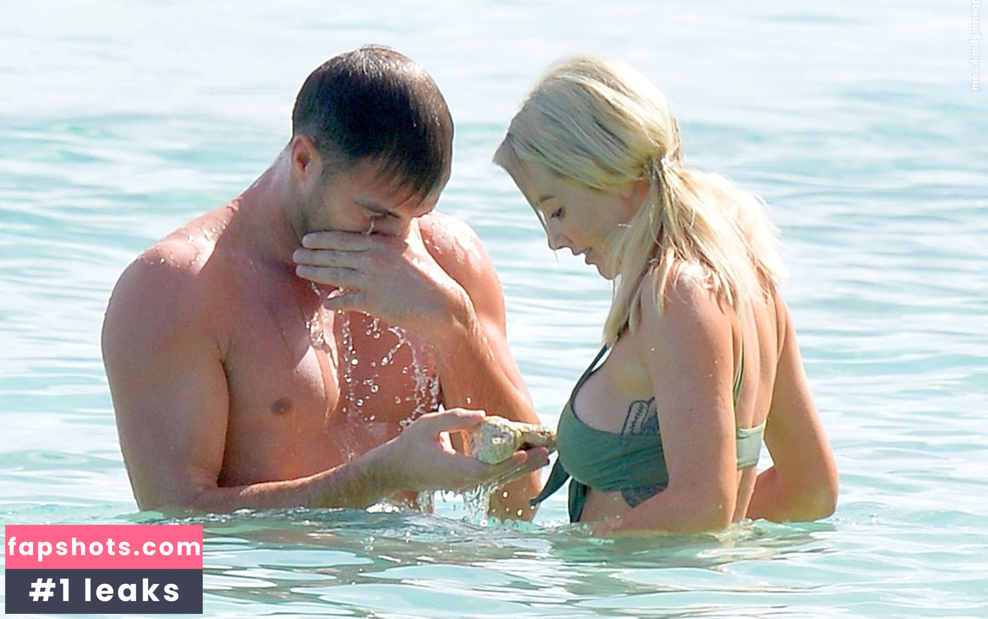 Laura Anderson gallery photo #424