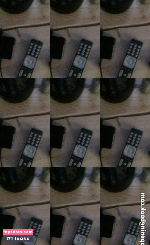 Laura Bach gallery photo #4