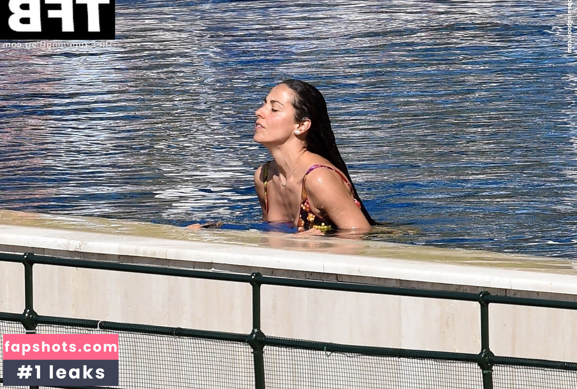 Laura Barriales gallery photo #13