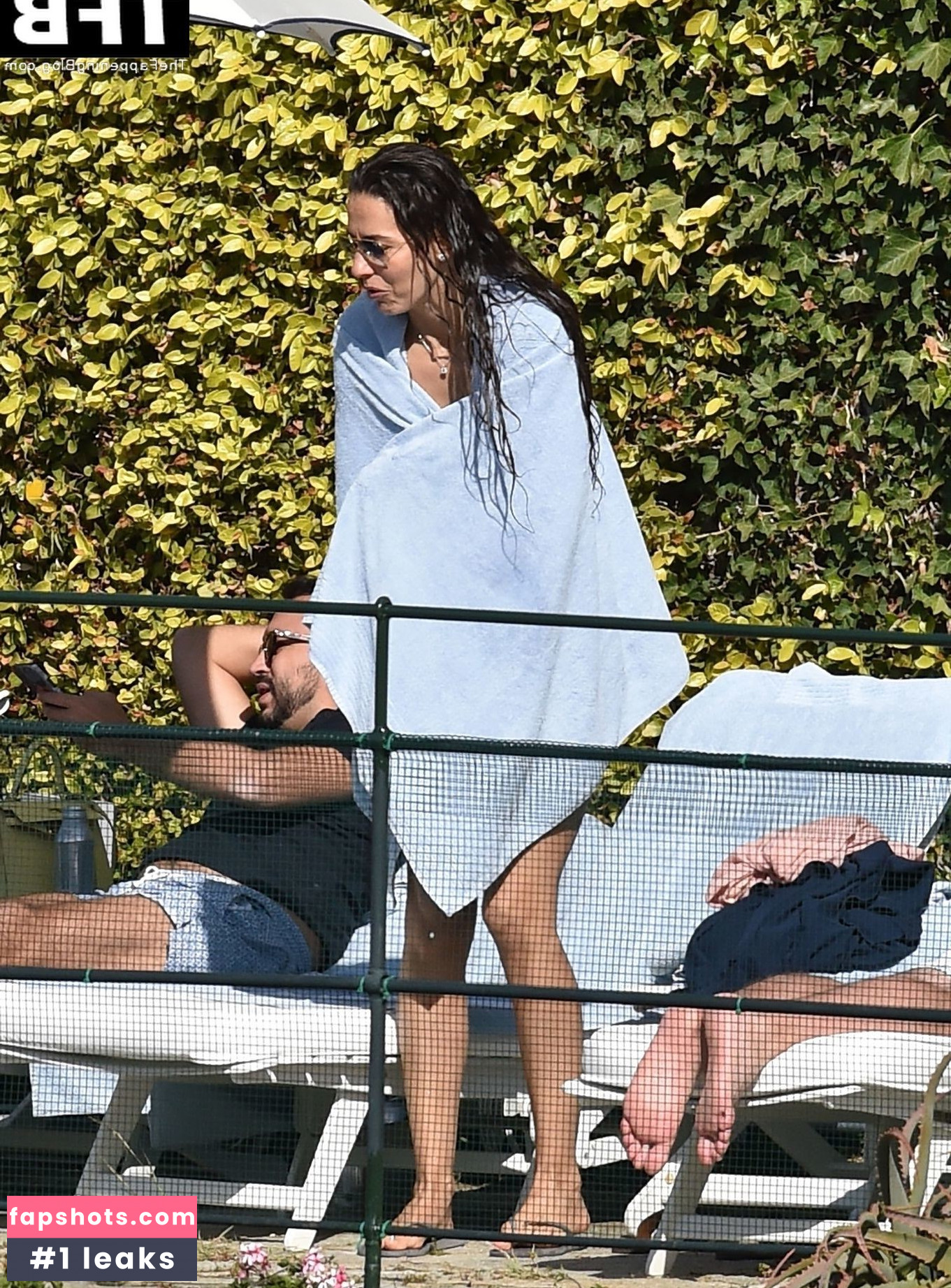 Laura Barriales gallery photo #5