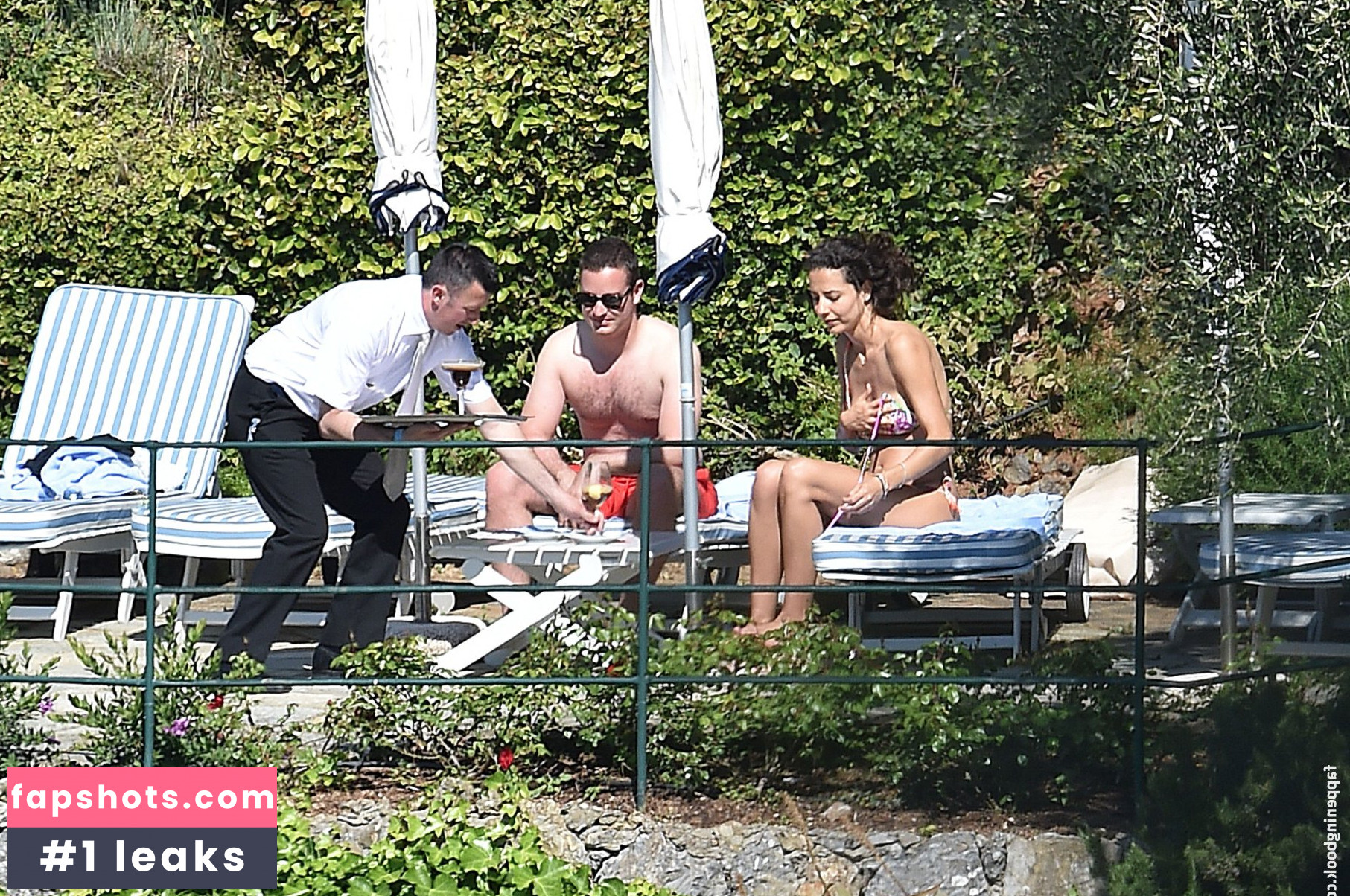 Laura Barriales gallery photo #44