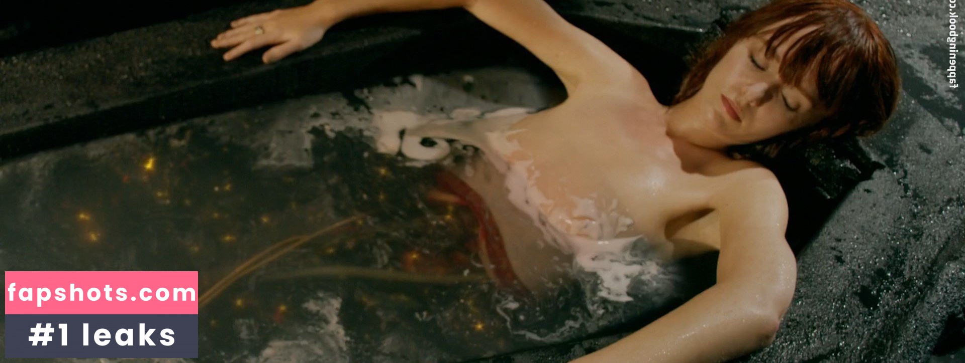 Laura Bilgeri gallery photo #5