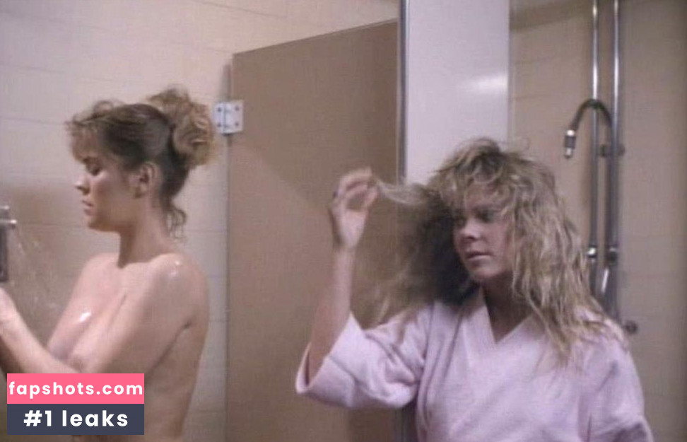 Laura Burkett Nude Leaks OnlyFans Photos #6 - LeakJerk