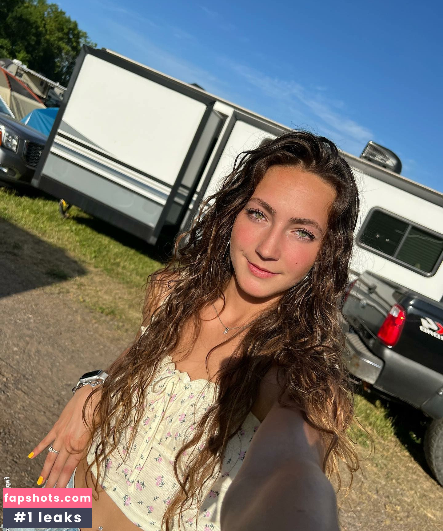 Laura Carlson Wilson gallery photo #7