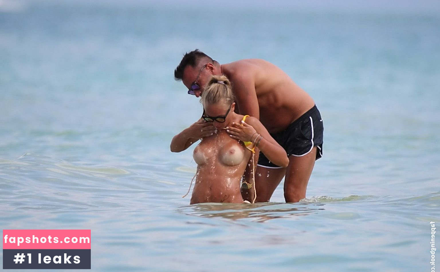 Laura Cremaschi gallery photo #37