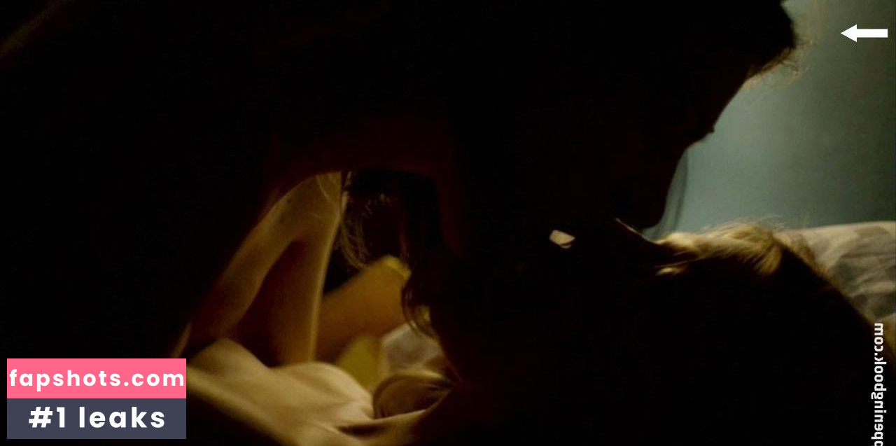 Laura De Boer gallery photo #6