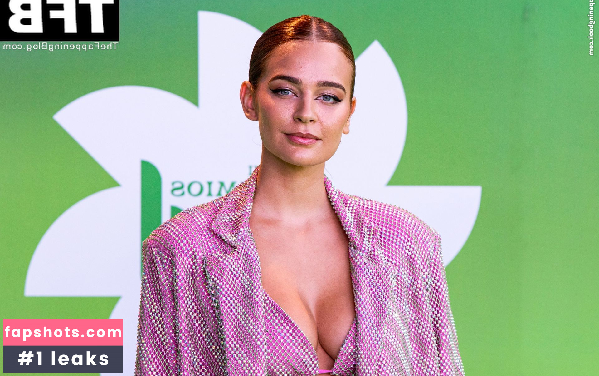 Laura Escanes Nude Leaks OnlyFans Photos #9 - LeakJerk