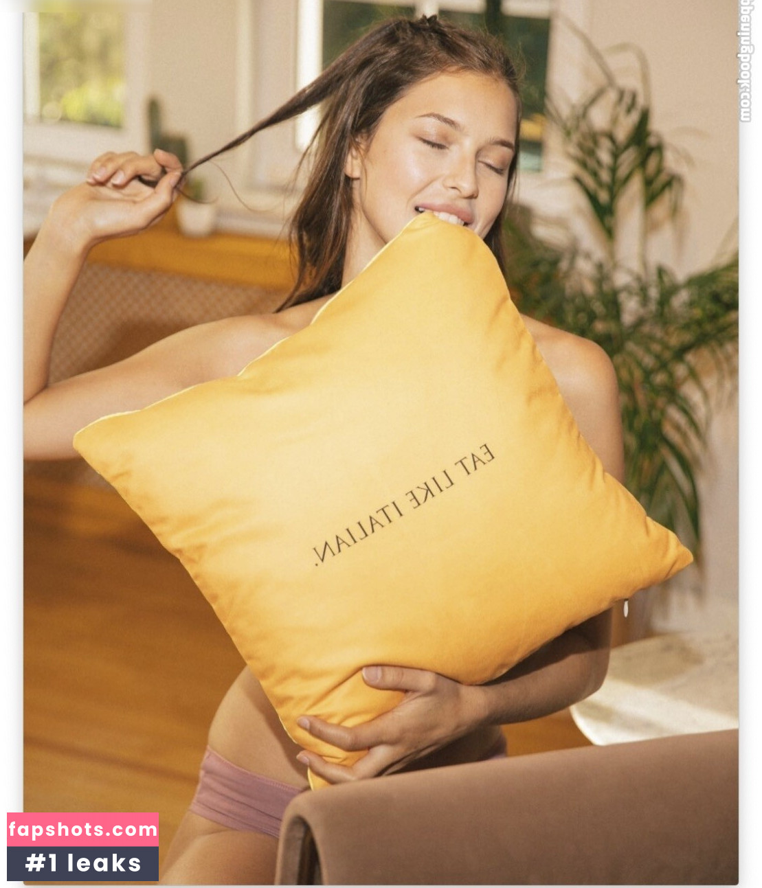 Laura Franziska Blank Nude Leaks OnlyFans Photos #24 - LeakJerk