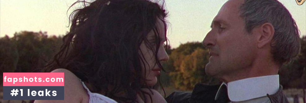 Laura Fraser gallery photo #21